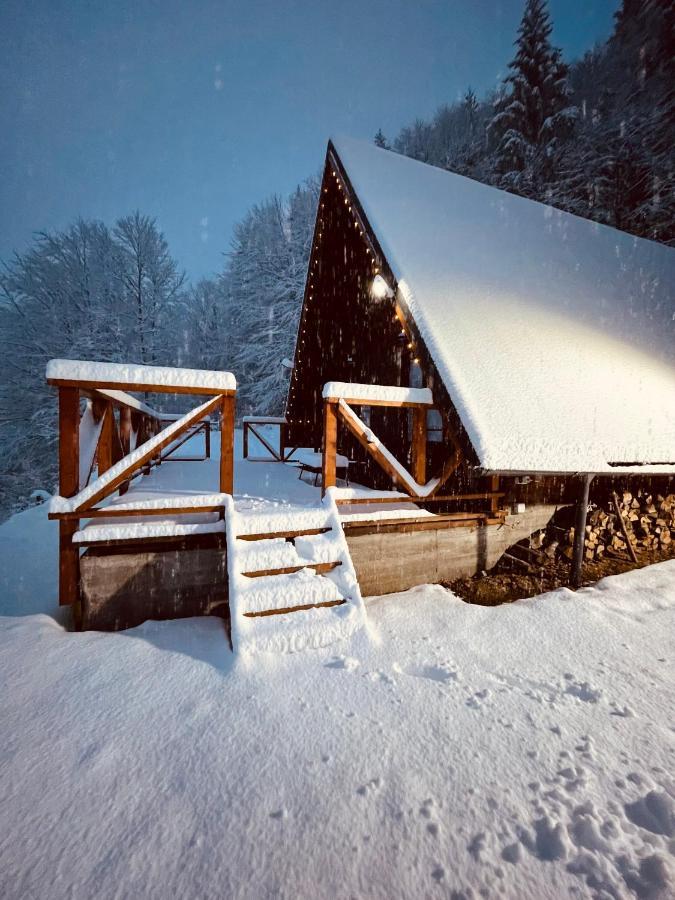 Wild Cabin มาลายา ภายนอก รูปภาพ