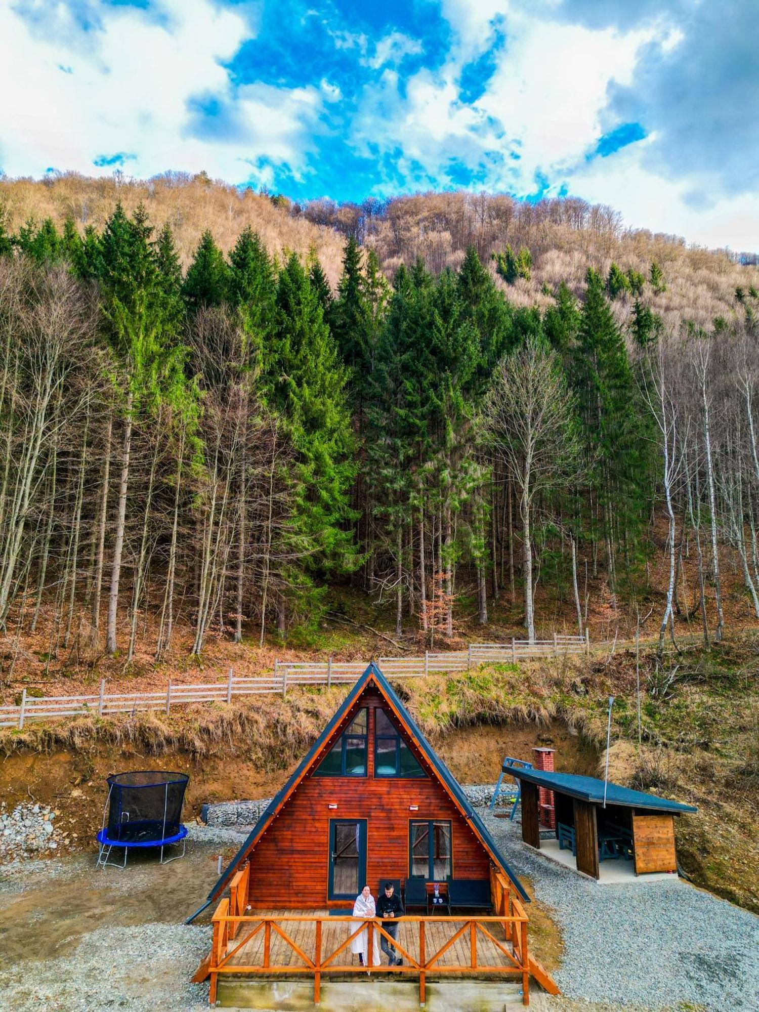 Wild Cabin มาลายา ภายนอก รูปภาพ